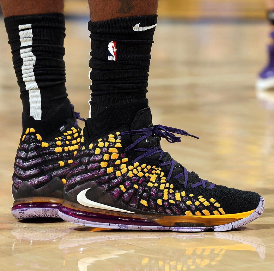 在传闻与落 在传闻与落